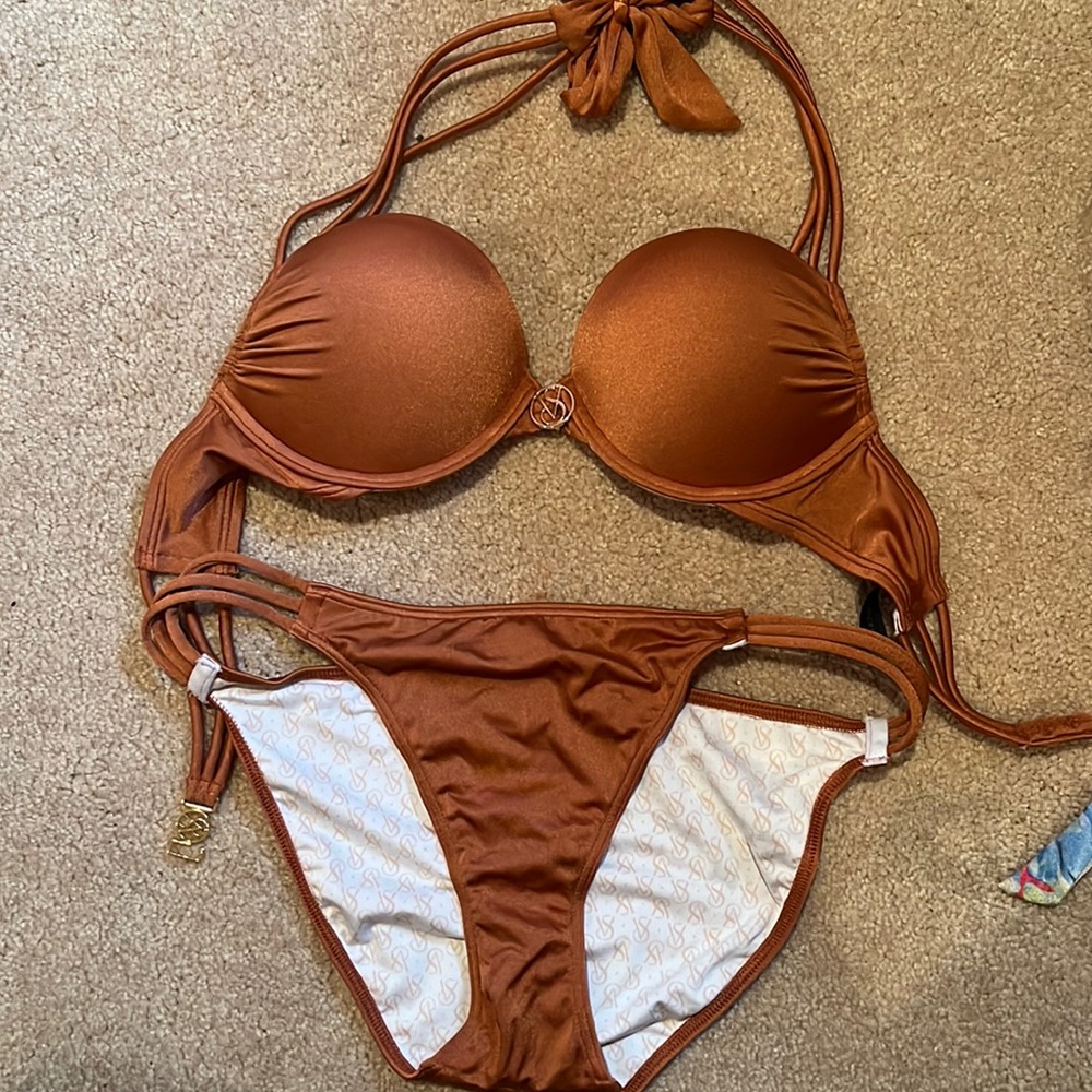 Victoria secret bombshell bathing suit. Size 34 A. Medium bottoms